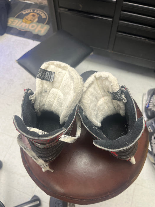 Used Bauer Vapor X50 Size 4.5EE Skates