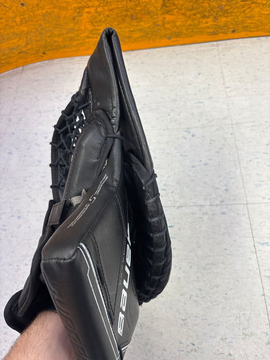 Used Bauer Supreme M5 Pro Intermediate Catcher