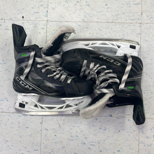 Used CCM RibCore 88K Size 2.5 Player Skates