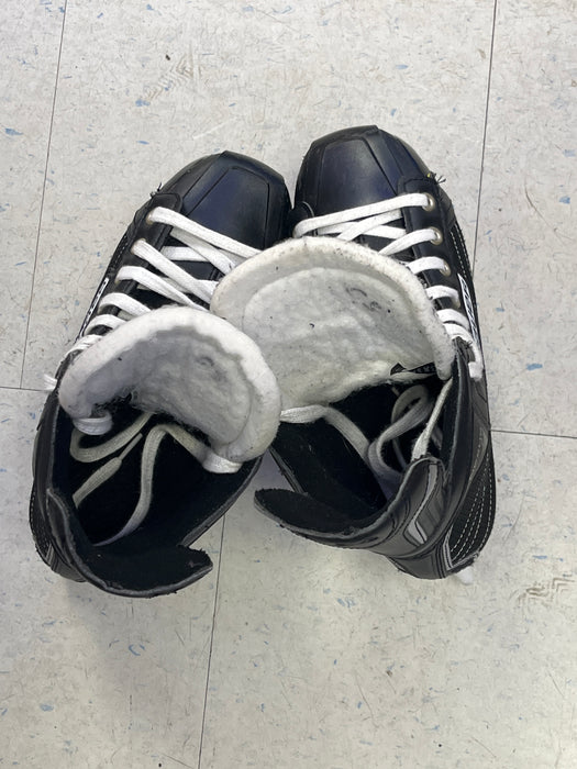 Used Bauer Nexus 22 Size 7 Skates