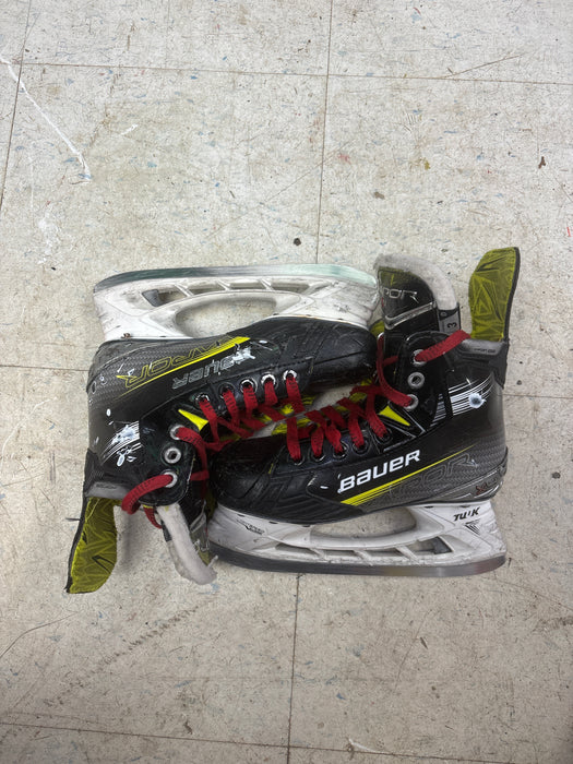 Used Bauer Vapor X4 Skates Size 3.0 D