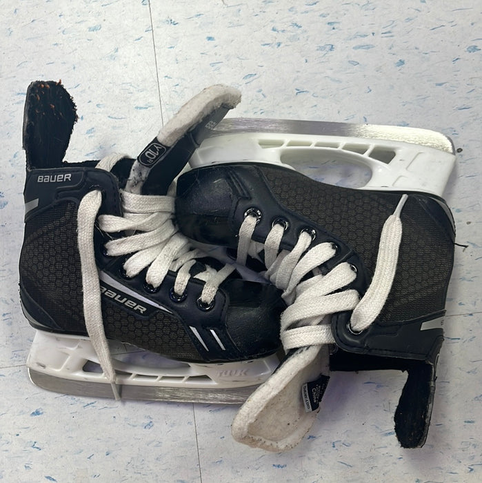 Used Bauer Charger Size 10 Youth Player Skates