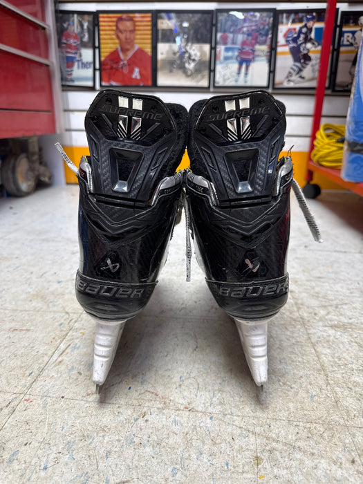 Used Bauer Supreme Matrix Skates Size 4.0 Fit 1