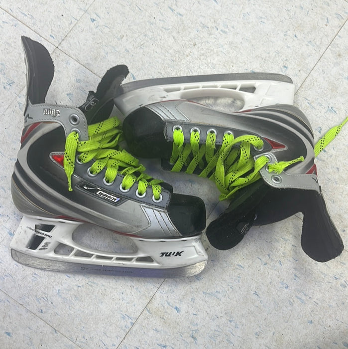 Used Nike Bauer Vapor Edge Size 3 Player Skates