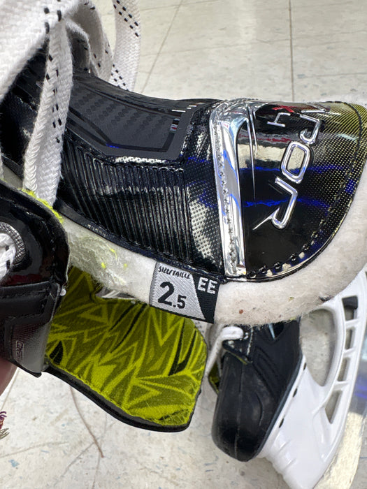 Used Bauer Vapor X4 Size 2.5 EE Skates