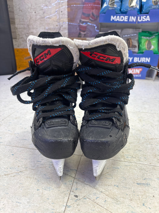 Used CCM JetSpeed FT670 Size 2.0 Regular Skates