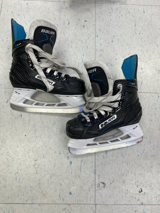 Used Bauer XLP Youth Player Skates