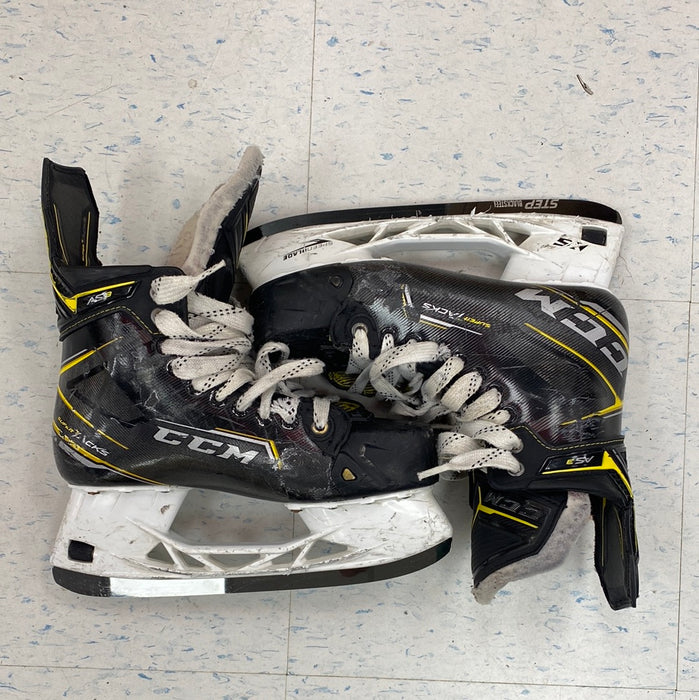 Used CCM Super Tacks AS3 Size 8 Skates