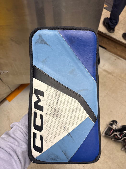 Used CCM YTFlex 3 Youth Catcher and Blocker Set