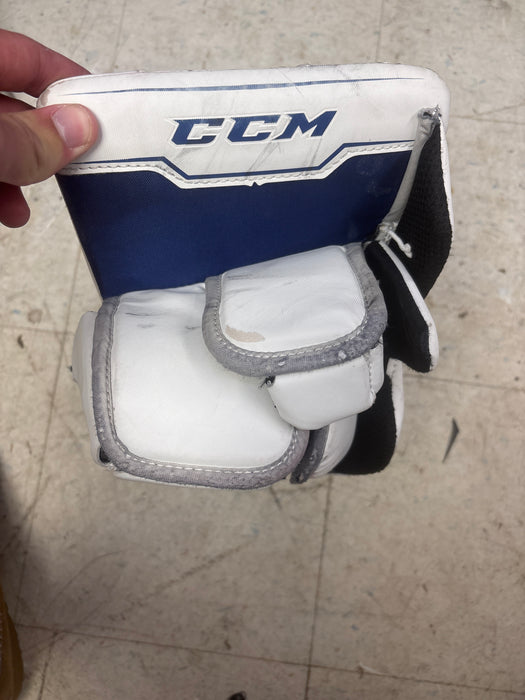 Used CCM Axis 1.9 Goalie Blocker Size Intermediate