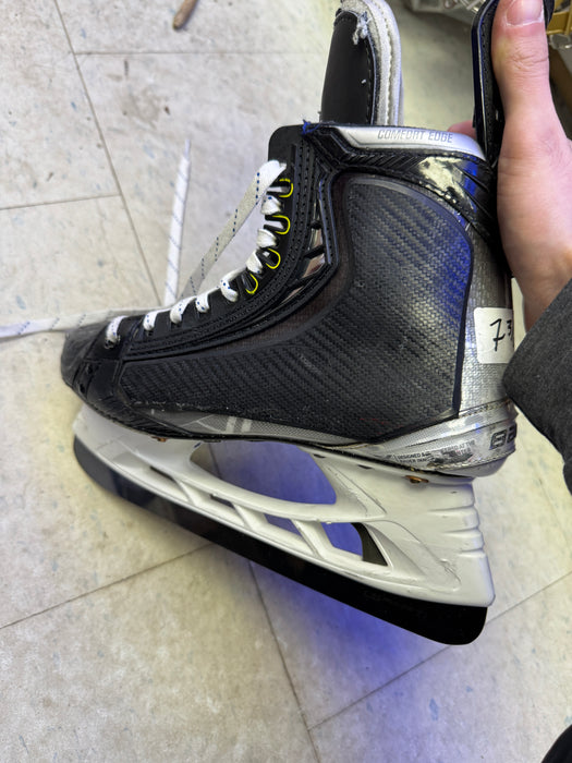 Pro Stock Used Bauer Hyperlite Skates 7.75 EE