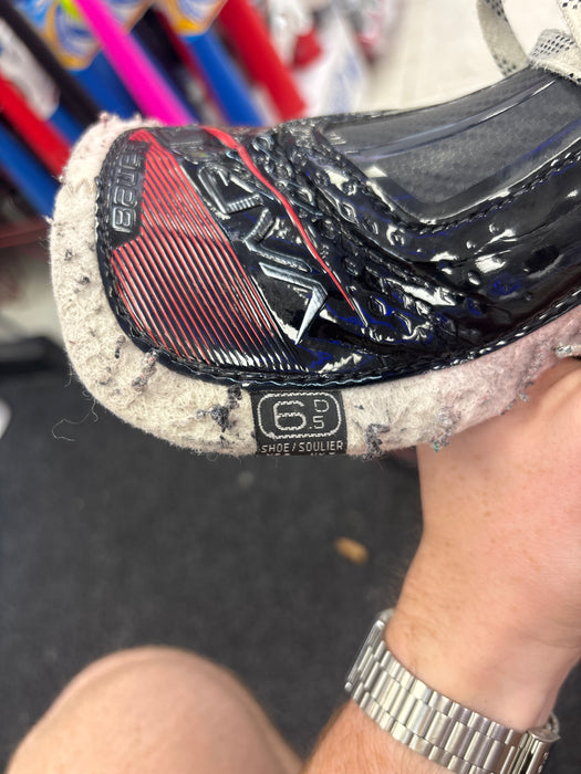 Used Bauer Vapor x2.7 Size 6.5D Skates