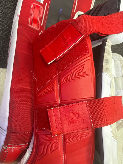 Used Bauer Vapor Flylite Goalie Leg Pads Size Senior Small 33+1