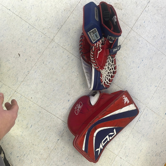 Used Reebok 6K Junior Catcher and Blocker Set