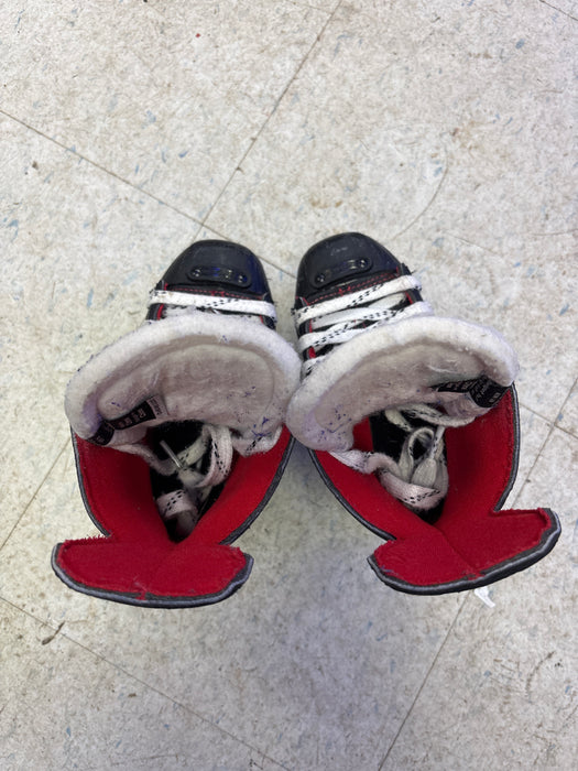 Used Bauer Vapor x250 Size 10.0 Youth Skates