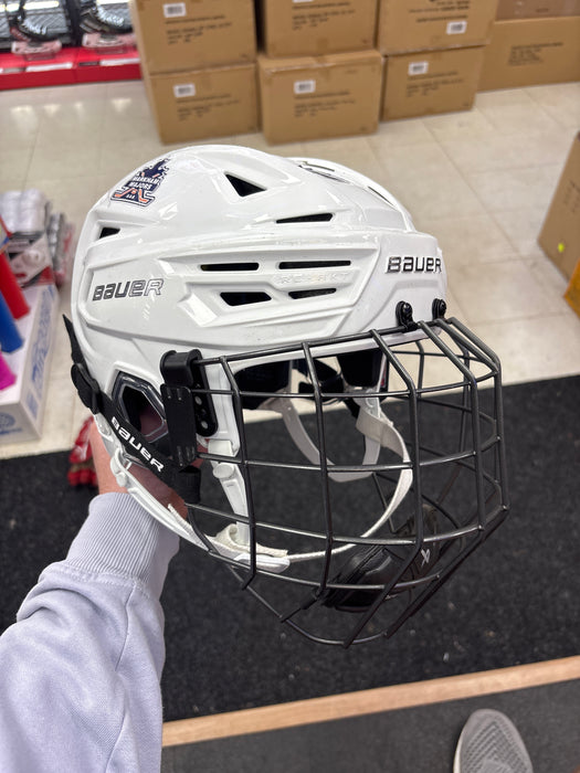 Used Bauer Re-Akt 150 Senior Medium Helmet
