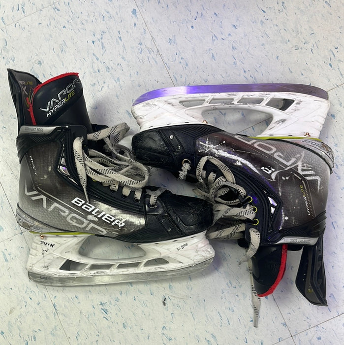 Used Bauer Vapor HyperLite Size 6 Player Skates