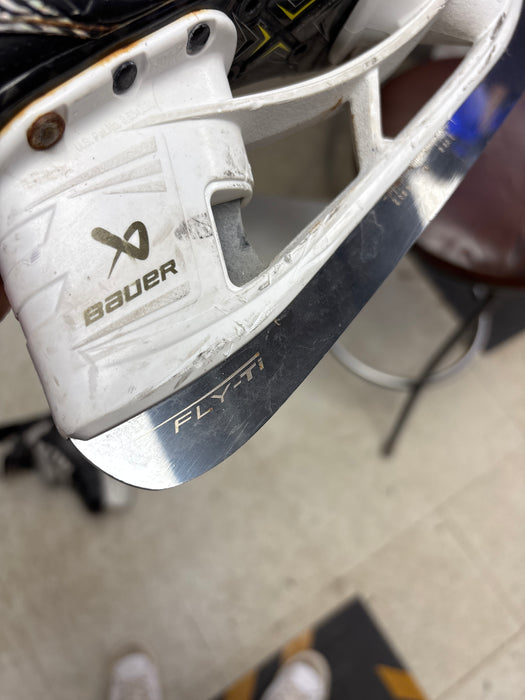 Used Bauer Supreme Shadow Size 5.5 Fit 2 Skates