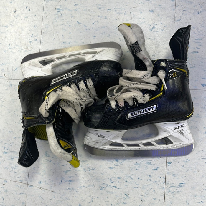 Used Bauer Supreme 2S Size 1 Player Skates w/ NEW Step Steel