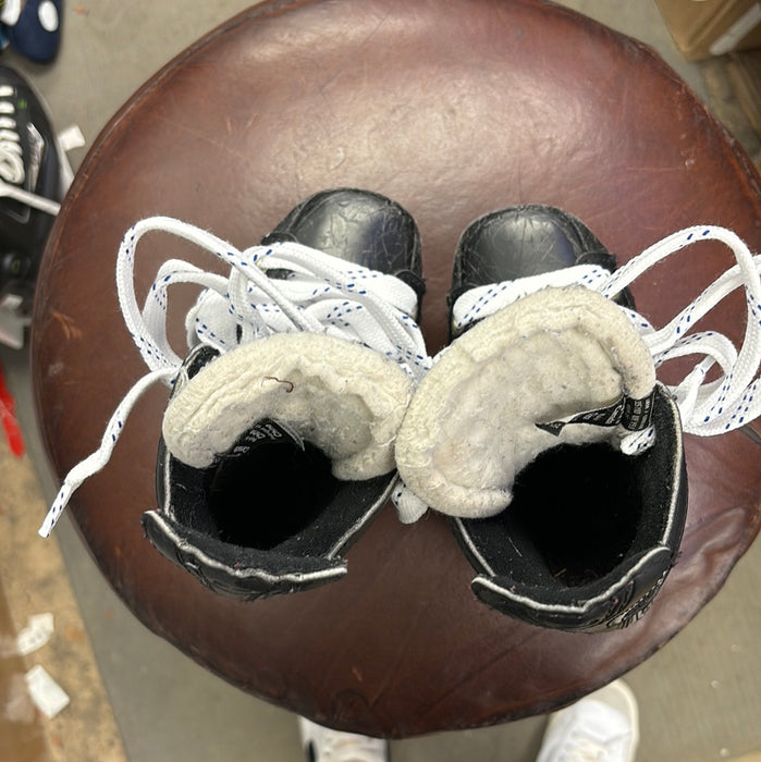 Used Bauer Nexus 22 Size 9.0 Youth Skates