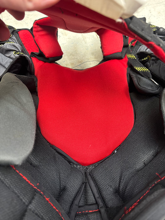 Used Bauer Vapor x2.9 Intermediate Small Chest Protector