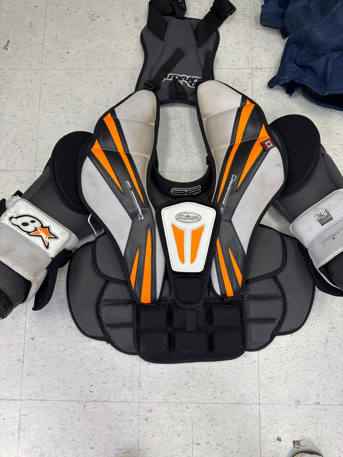 Used Brian’s Subzero Pro II Senior Medium Chest Protector — Crow's ...