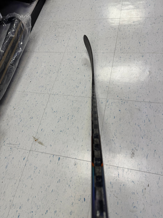 TRUE Pro Stock ELIAS LINDHOLM HZRDUS 9x4 Hockey Stick Senior