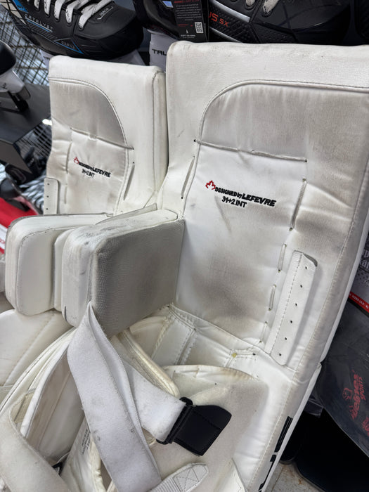 Used True Catalyst 7x3 Goalie Leg Pads Intermediate 31" + 2"