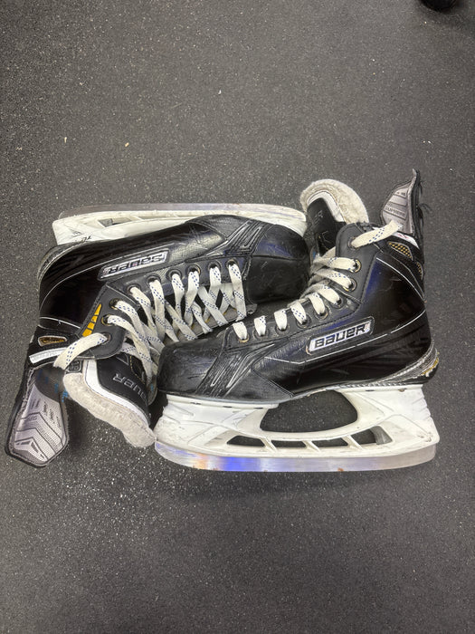 Used Bauer Supreme Matrix Skates Size 4.5 D