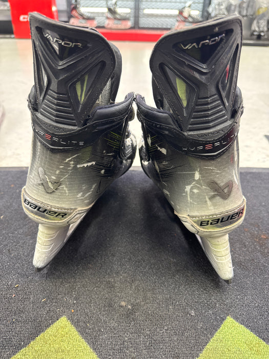 Used Bauer Vapor Hyperlite 2 Intermediate 5.0 Player Skates