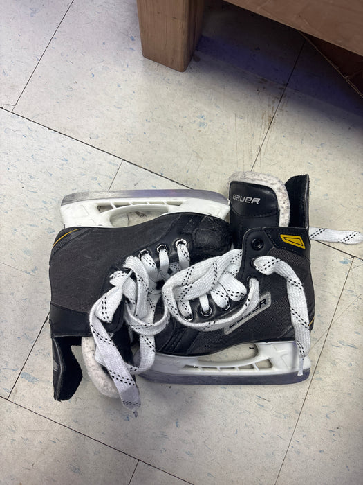 Used Bauer Pro Size 10.0 Youth Skates