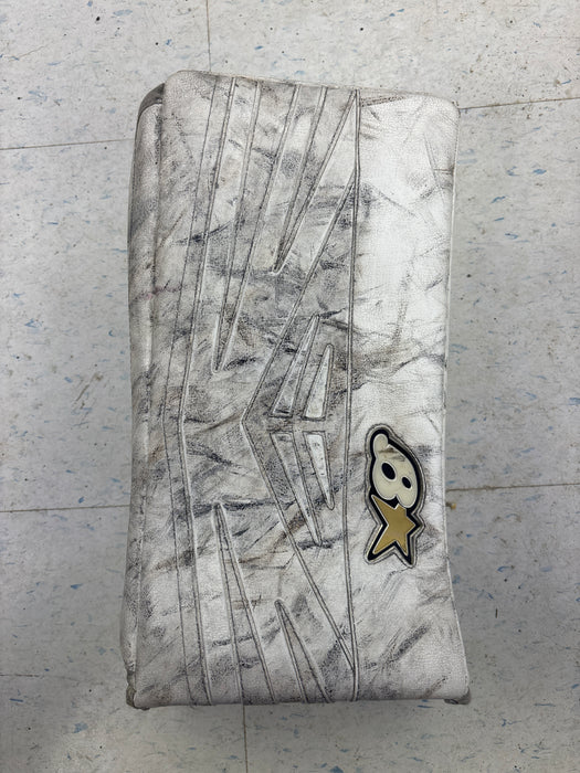 Used Brian’s Subzero 6.0 Regular Junior Glove Blocker Set