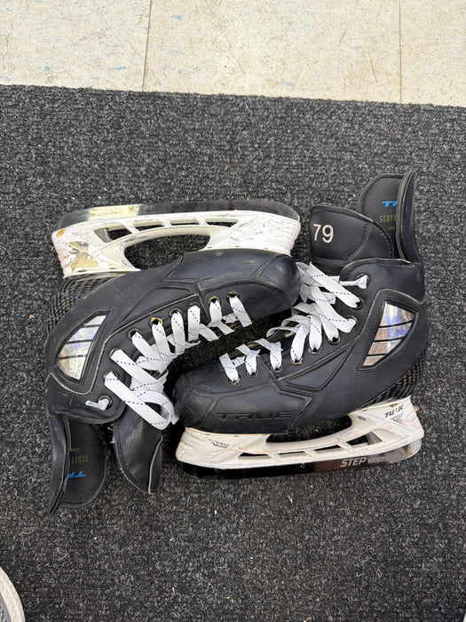 Used True Custom Size 2.0 Skates
