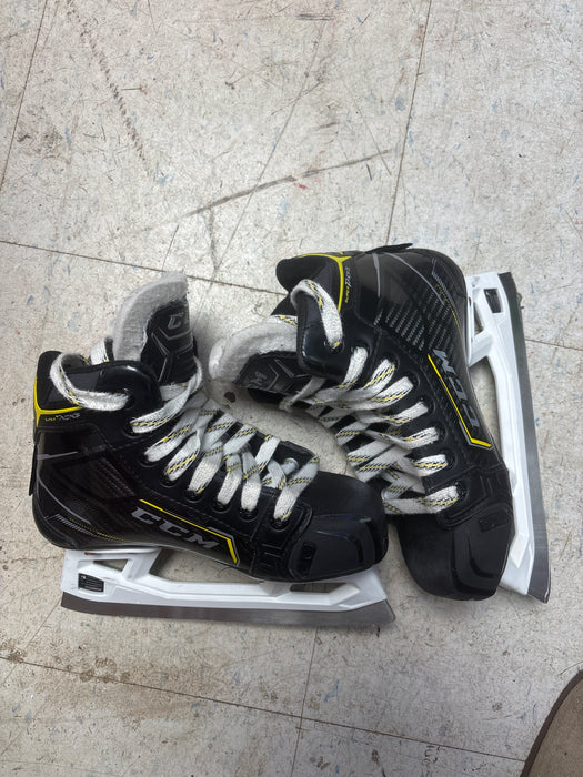 Used CCM SuperTacks 9370 Goalie Skates Size 2.0 D