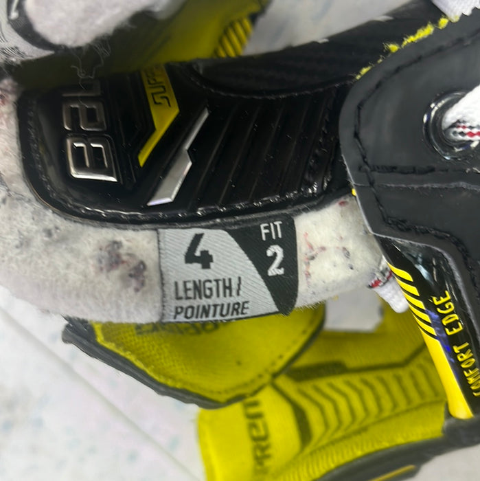 Used Bauer Supreme M4 Size 4 Player Skates