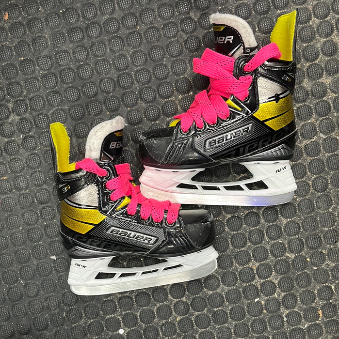 Used Bauer Supreme 3S 10Y Player Skates
