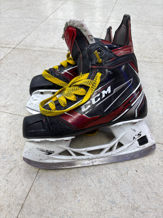Used CCM JetSpeed FT480 Size 2.0 D Skate