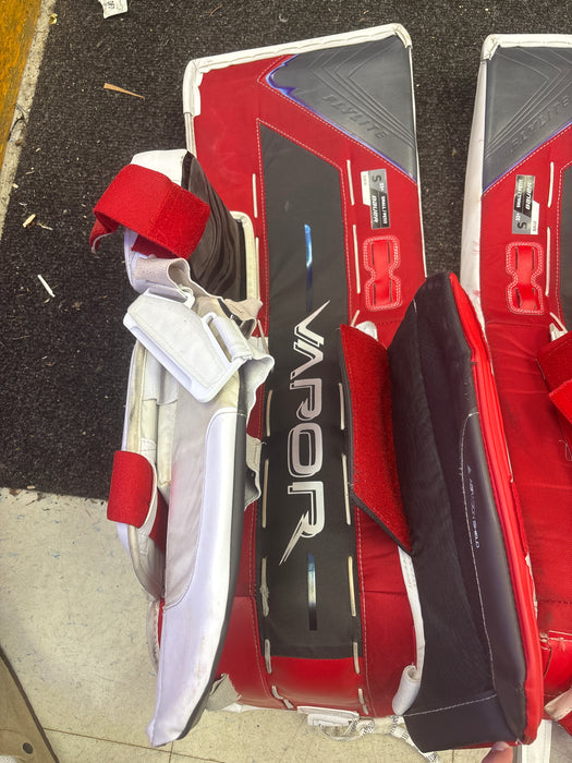 Used Bauer Vapor Flylite Goalie Leg Pads Size Senior Small 33+1