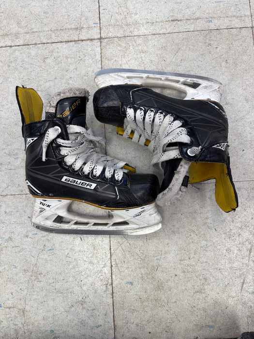 Used Bauer Supreme S160 Size 2.5 D Skate