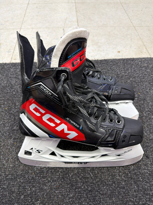 Used CCM JetSpeed Shock Size 10.0EE Skates