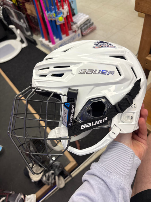 Used Bauer Re-Akt 150 Senior Medium Helmet