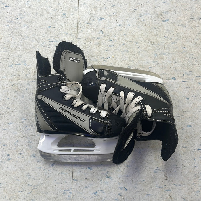 Used Hespeler Rogue Size 9 Youth Player Skates