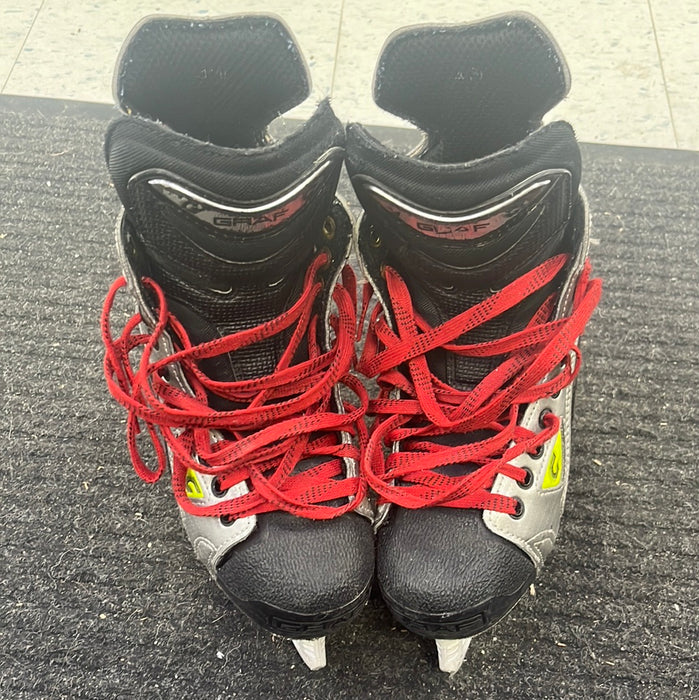 Used Graf Supra 570 Size 4.5 Player Skates