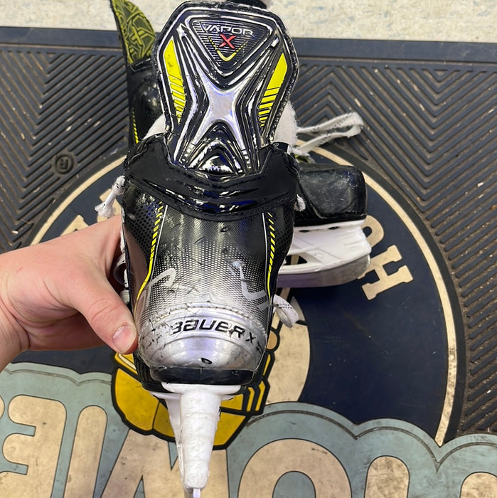 Used Bauer Vapor 3X Youth 12D Player Skates