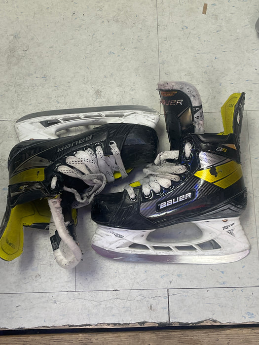 Used Bauer Supreme 3S Size 4 Skates