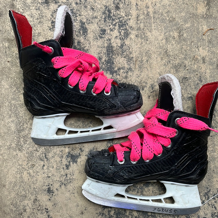 Used Bauer Vapor X300 11Y Player Skates