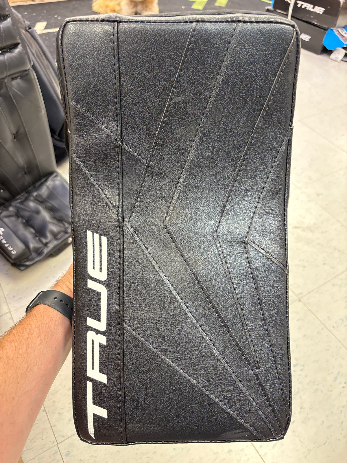 Used True Catalyst 9X3 Senior Blocker — Crow's Sports Hockey