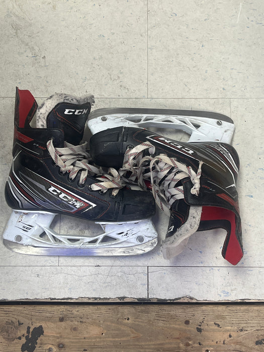 Used CCM JetSpeed FT460 Size 4 Skates