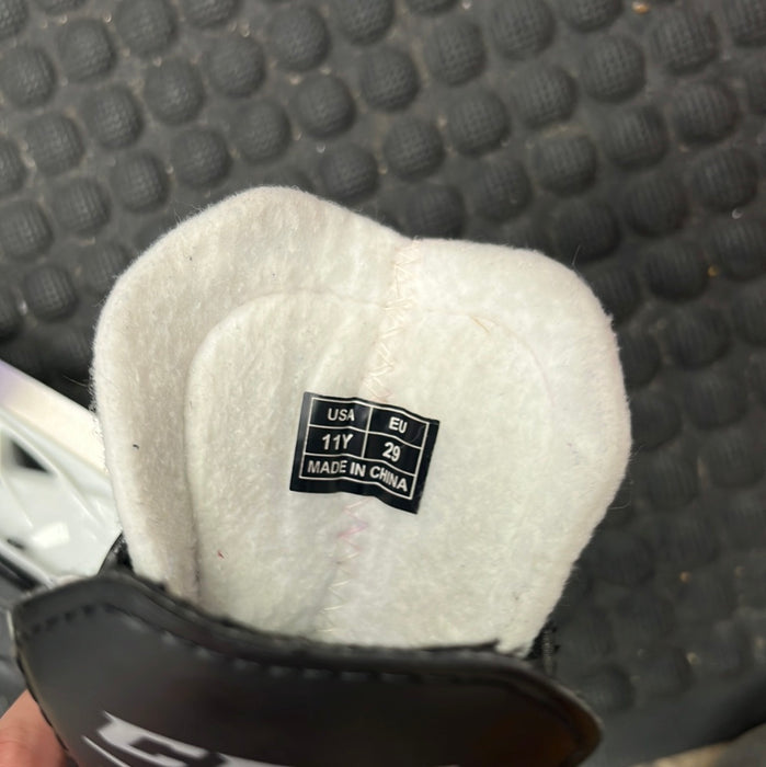 Used CCM Ribcore 64K 11.0Y Youth Skates