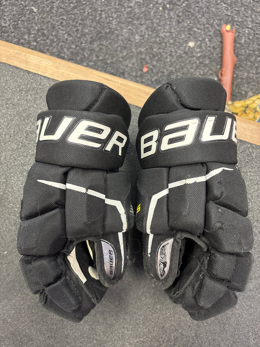 Used Bauer Supreme 3s Junior 11” Gloves